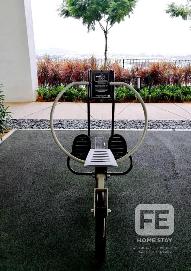 Netflix Wifi Trefoil Homestay Setia Alam Sacc Homestay Fe Shah Alam Ngoại thất bức ảnh
